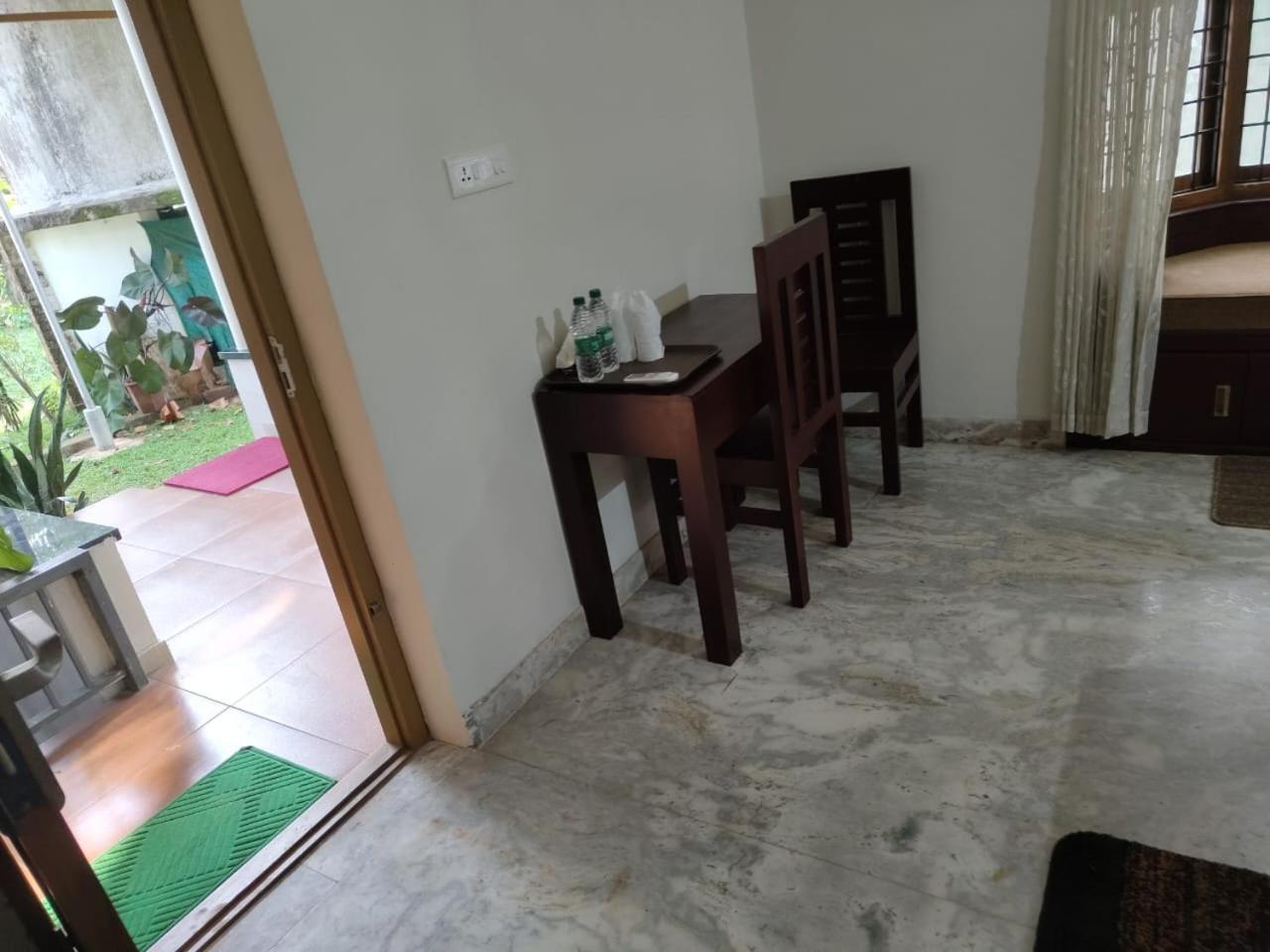 Maleyam Homestay Riverside Kozhikode Exterior foto