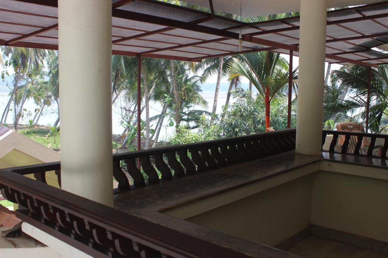 Maleyam Homestay Riverside Kozhikode Exterior foto